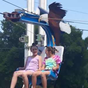 Meet your Posher, Crystal